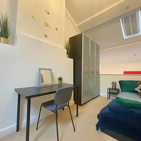 Vibrant Loft In Grade Ii Listed Georgian Building Apartment