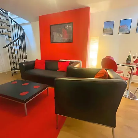 Vibrant Loft In Grade Ii Listed Georgian Building *